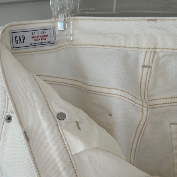 Gap High Rise 90's Straight Jean - Picture 1 of 3